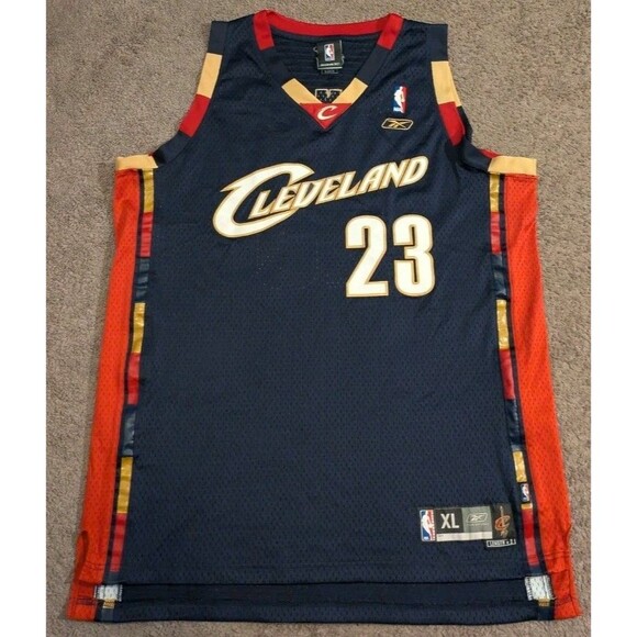 Vintage Y2K Reebok 2005 Cleveland Cavaliers Lebron James Blue Jersey Men's XL - Picture 1 of 6